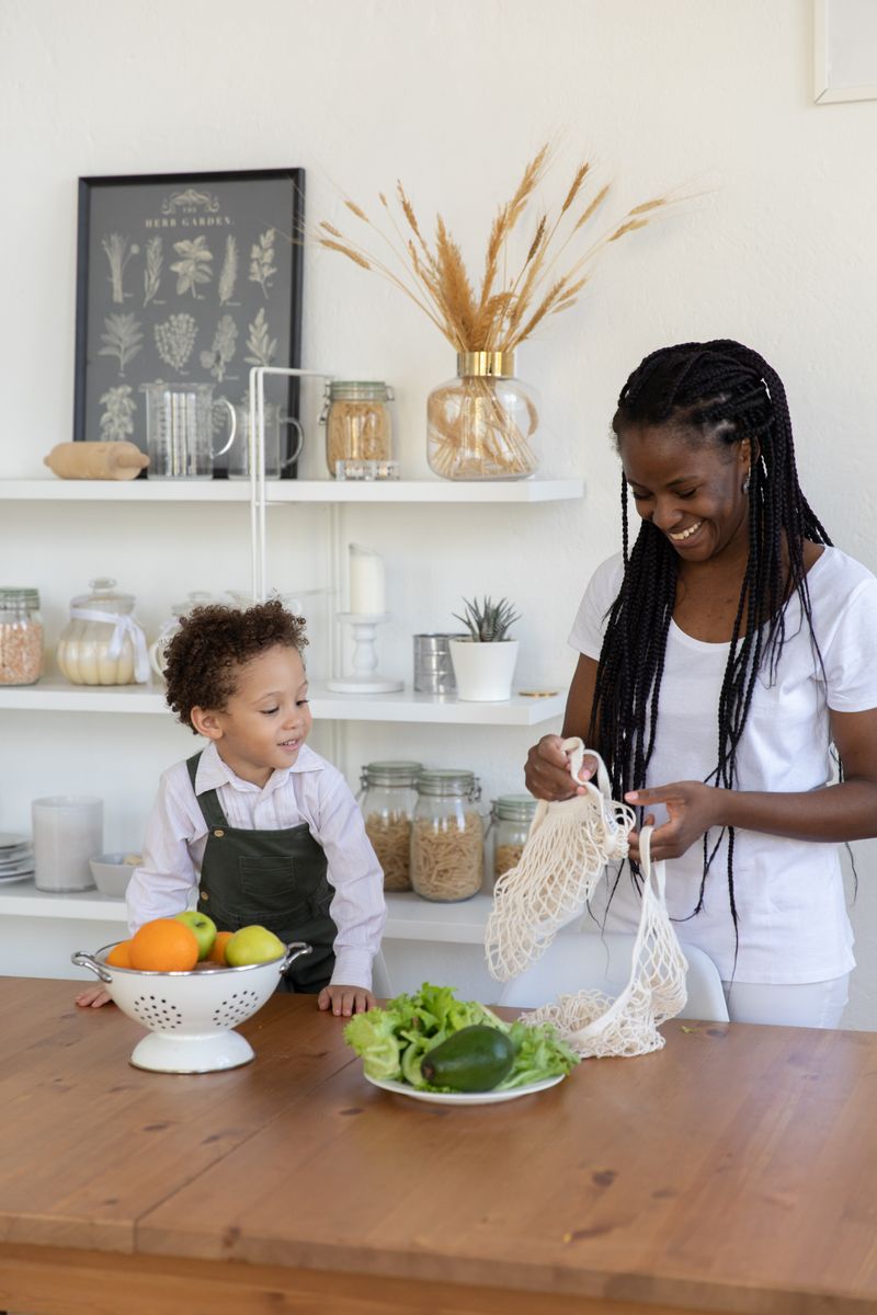 Grocery Budget Planner. Plan meals for the week and generate shopping lists